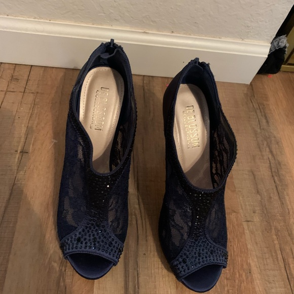 Peep Toe Stilettos with zipper - Picture 4 of 5